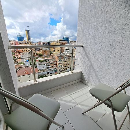Pazari Luxury Central Apartment Tirana Bagian luar foto