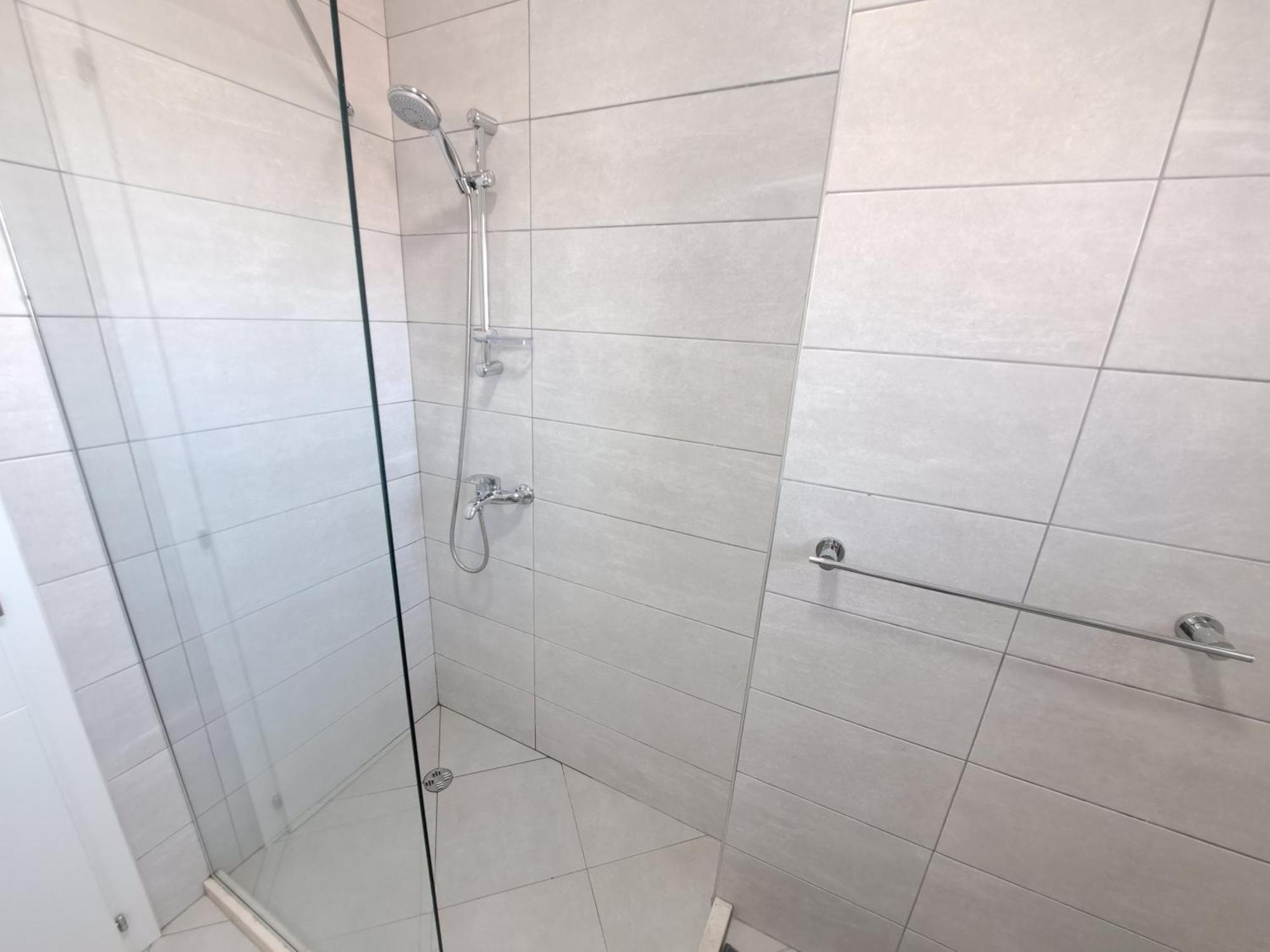 Pazari Luxury Central Apartment Tirana Bagian luar foto