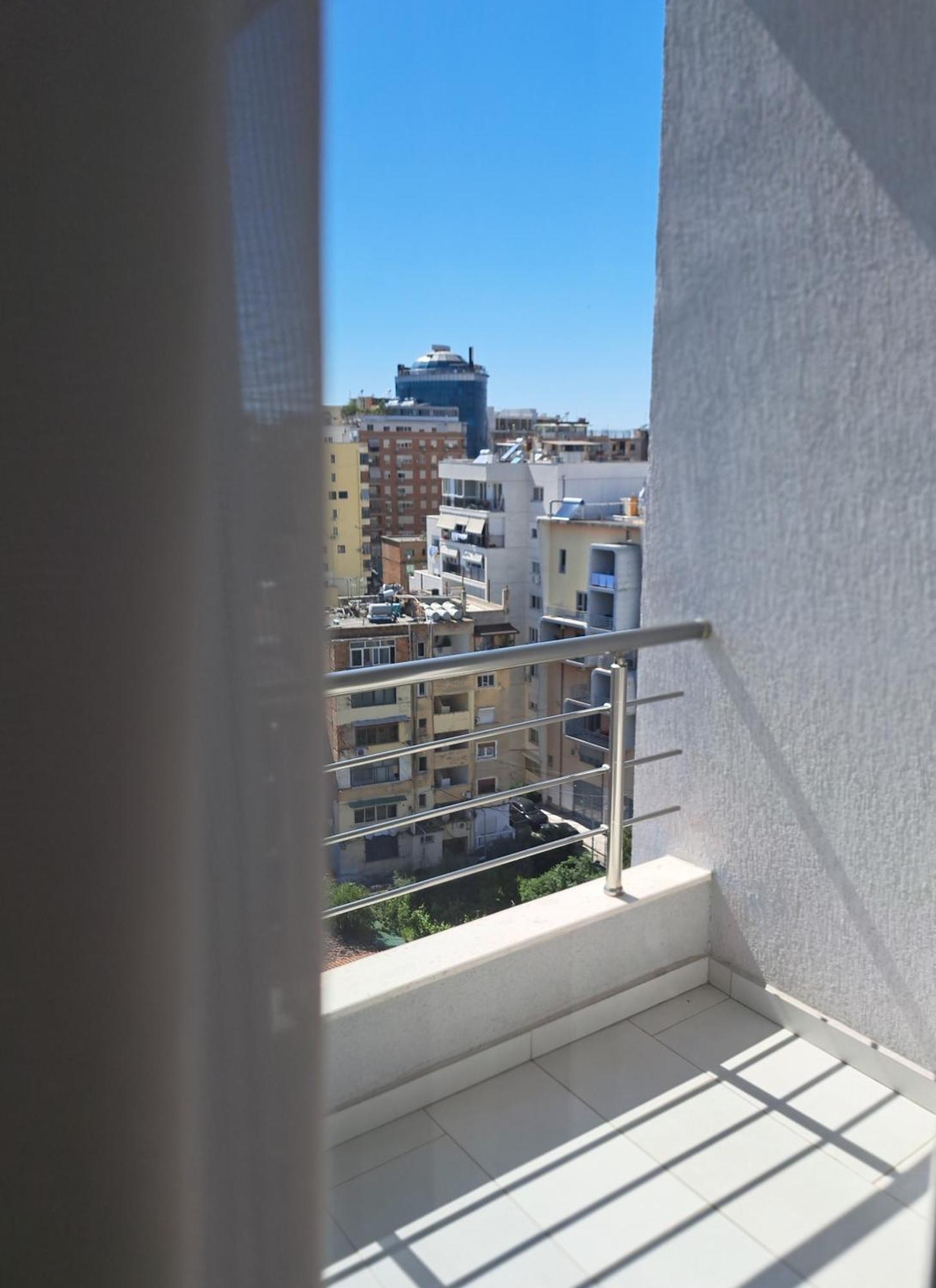 Pazari Luxury Central Apartment Tirana Bagian luar foto