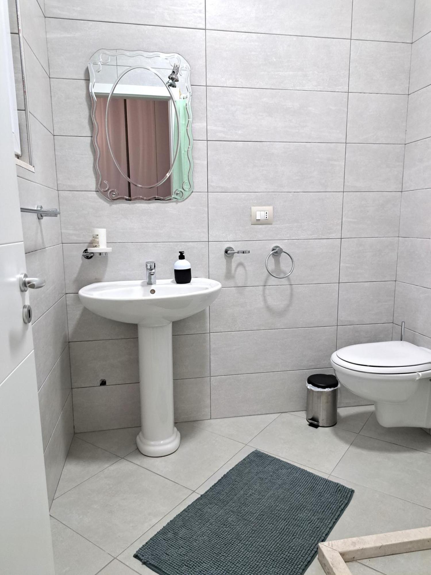 Pazari Luxury Central Apartment Tirana Bagian luar foto