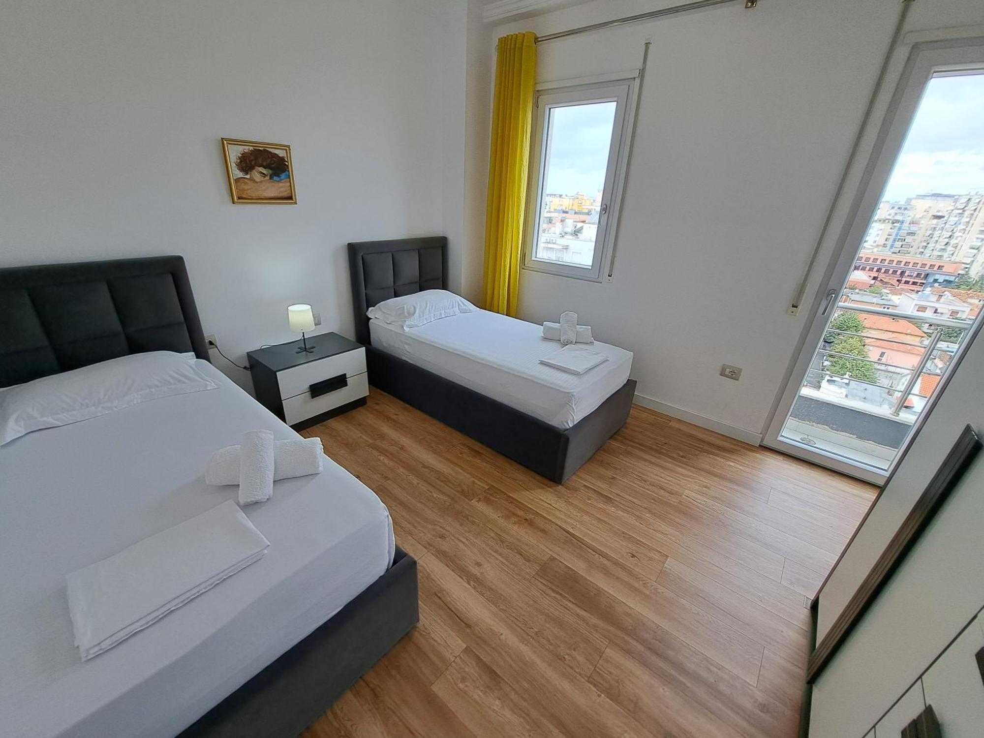 Pazari Luxury Central Apartment Tirana Bagian luar foto